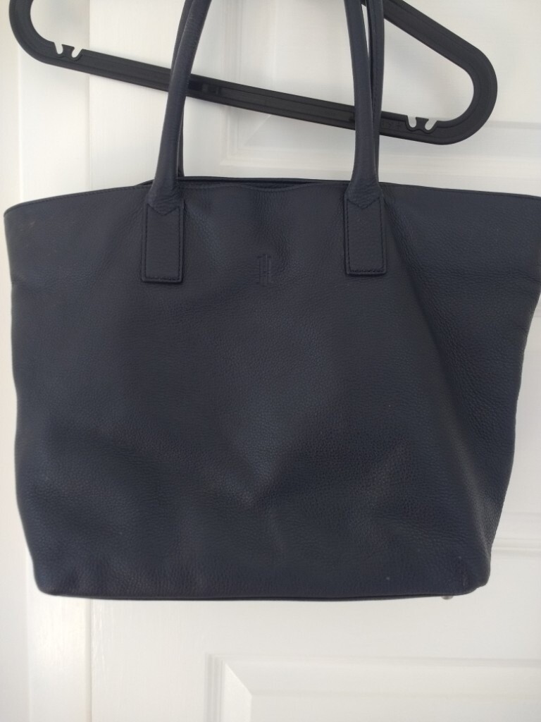 hobbs navy bag